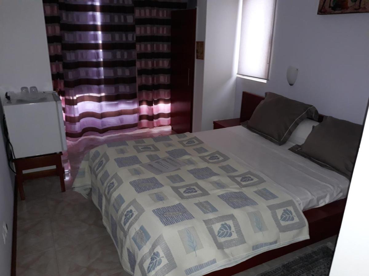 Yria Residencial Bed and Breakfast Porto Novo Εξωτερικό φωτογραφία