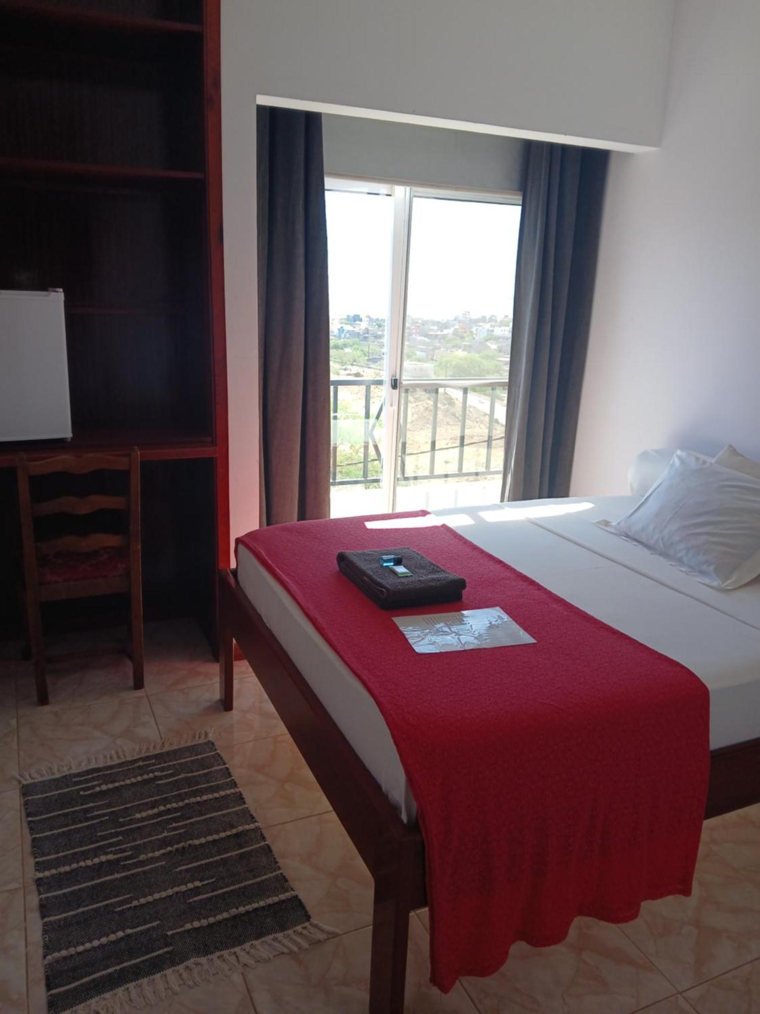 Yria Residencial Bed and Breakfast Porto Novo Εξωτερικό φωτογραφία