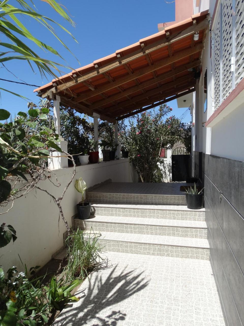 Yria Residencial Bed and Breakfast Porto Novo Εξωτερικό φωτογραφία